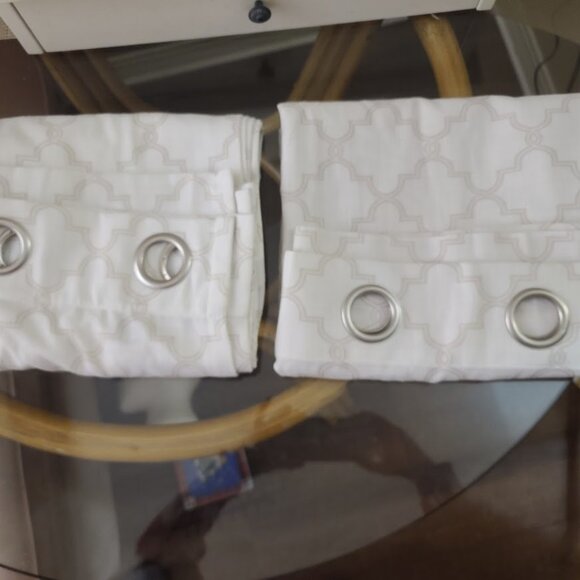 allen + roth 84-in Silver Trellis Light filtering Grommet Single curtain 83 x 50 - Picture 4 of 10